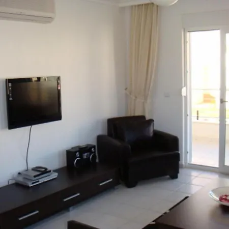 Delightful 2 Bed Within A Beautifully Laid Out Gated Community * 马纳夫加特